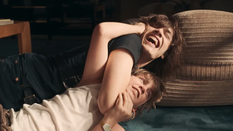 Still image from the movie Just an Illusion
